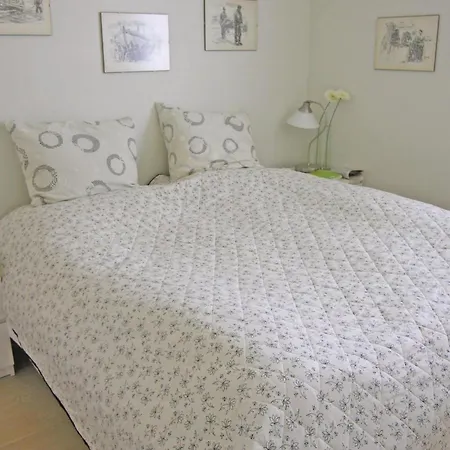 3 Bedroom Beautiful In Dom wakacyjny