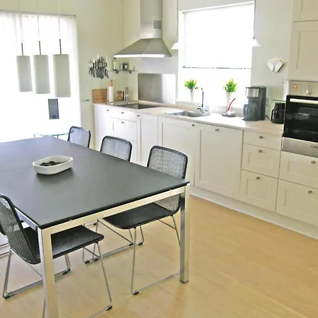 Dom wakacyjny 3 Bedroom Beautiful In Nysted